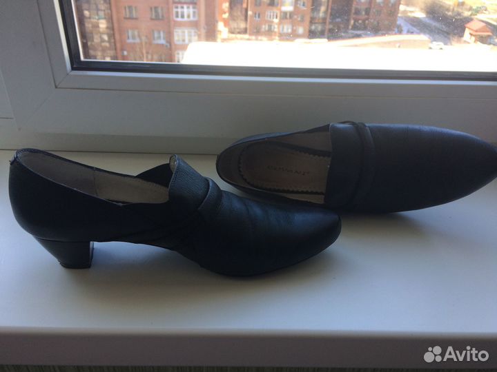 Туфли женские закрытые
