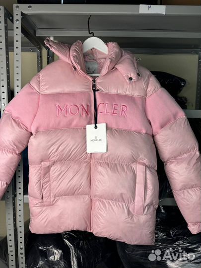 Пуховик moncler розовый