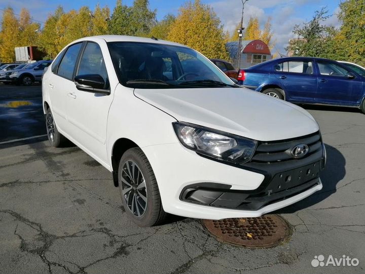 LADA Granta, 2023