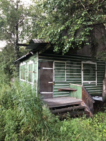 Дом 32,9 м² на участке 8 сот.