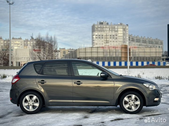 Kia Ceed 1.6 AT, 2011, 100 360 км