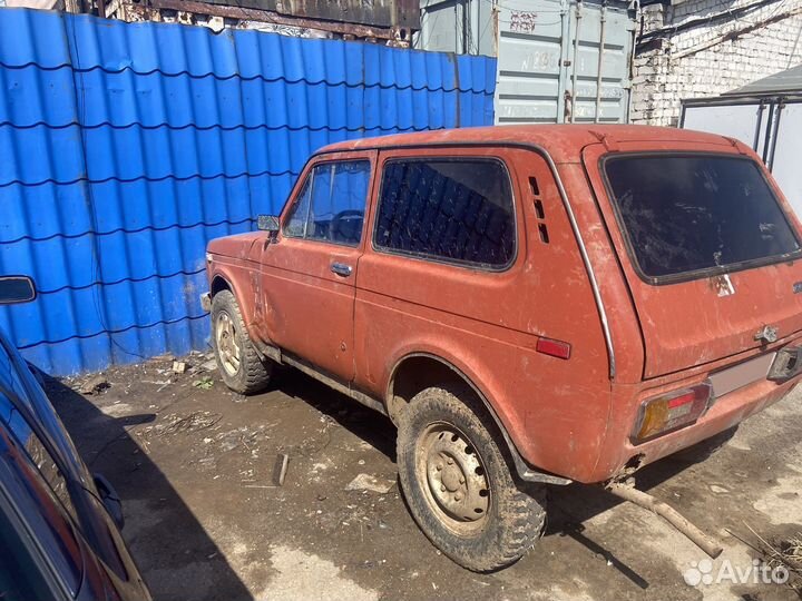 LADA 4x4 (Нива) 1.6 МТ, 1985, битый, 68 000 км