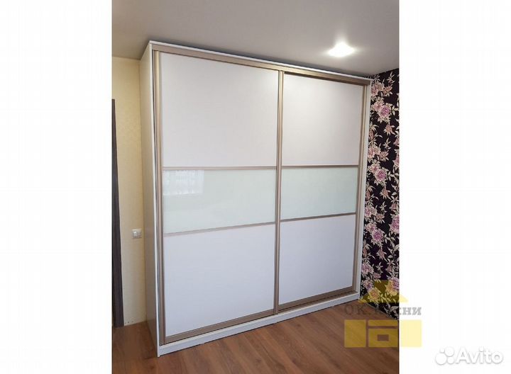 Угловой шкаф