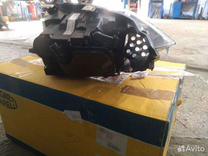 Фара правая BMW 3 (е90) 2007-20010