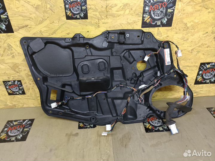 Панель двери передней левой Mazda 6 GG LF 2005