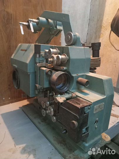 Кинопроектор Украина