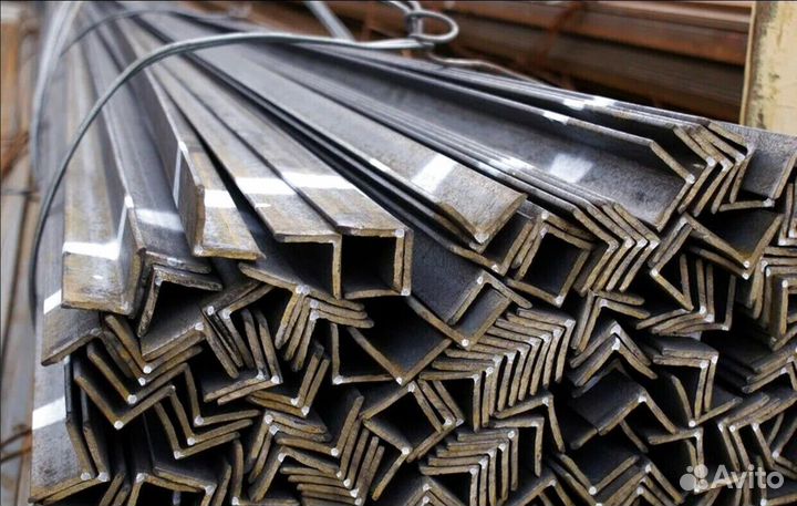 Уголок металлический 63х63х4 (12 м)