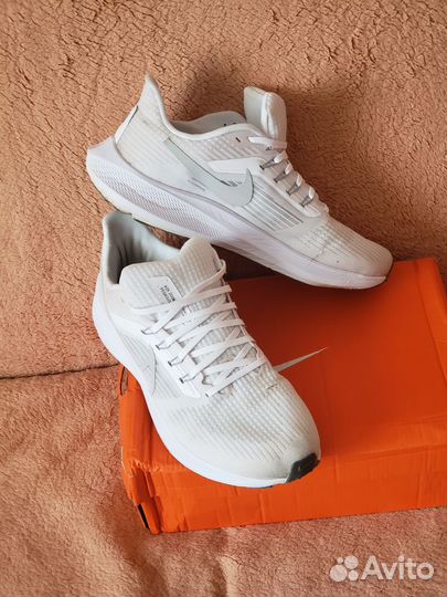Кроссовки Nike 44р