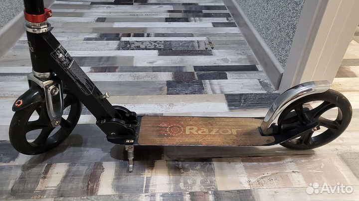 Самокат razor a5 lux