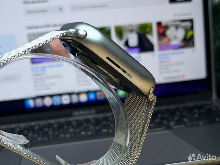 Apple watch 8 (silver)