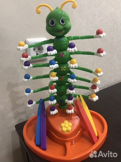 Гусеница танцующая игра