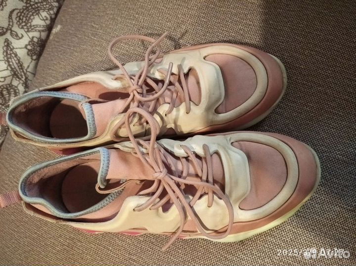 Кроссовки женские 36 размер натуральная кожа