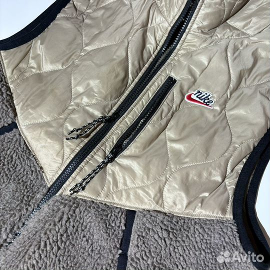 Жилетка Nike Sherpa Logo Vest