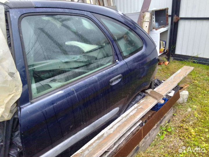 Дверь левая Ситроен Ксара Пикассо, 2003