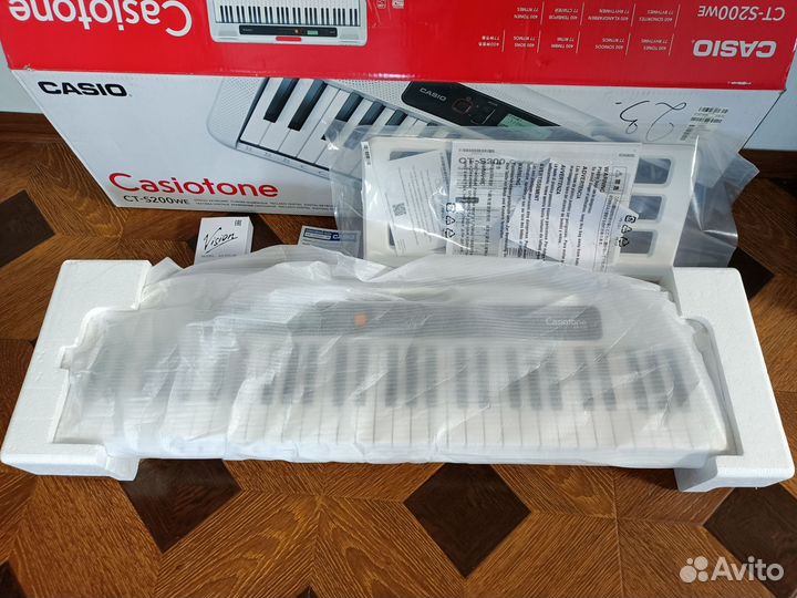 Синтезатор casio CT-S200WE