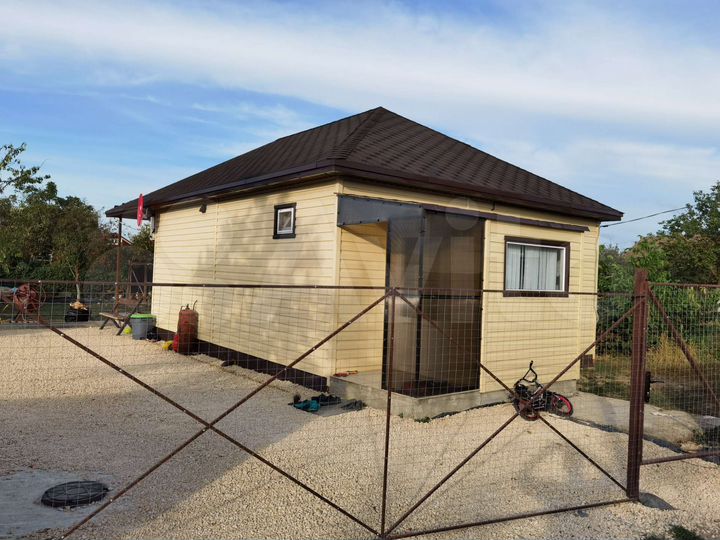 Дом 50 м² на участке 6,1 сот.