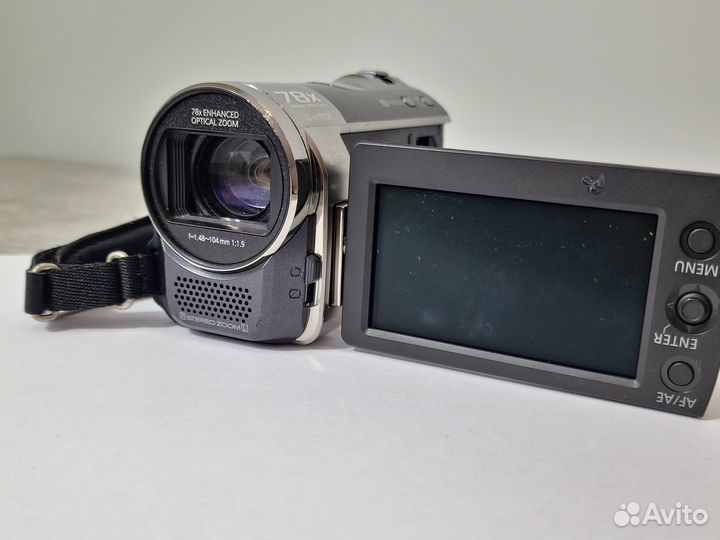 Видеокамера Panasonic SDR-S50