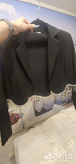 Костюм женский с юбкой и пиджаком вечерний
