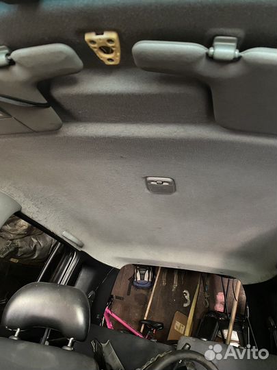 Обшивка потолка nissan cube