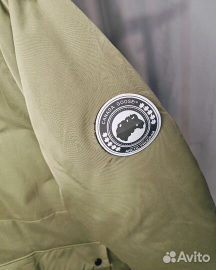 Зимняя куртка Canada Goose