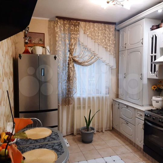 3-к. квартира, 81 м², 1/6 эт.