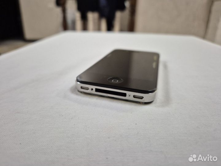 iPhone 4, 32 ГБ