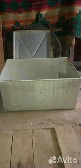 Контейнер алюминиевый с крышкой