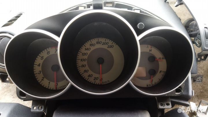 Приборная панель Mazda 3 bk мазда 3 бк панель