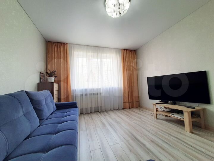 2-к. квартира, 54 м², 1/12 эт.