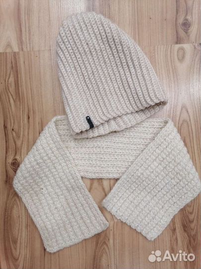 Комплект шапка и шарф женские