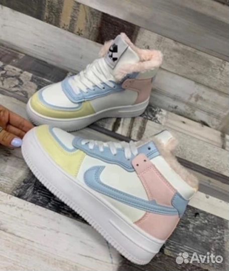 Кроссовки женские зима,40