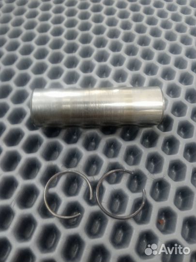 Kawasaki ZL750, GPZ750R, GPZ900R палец