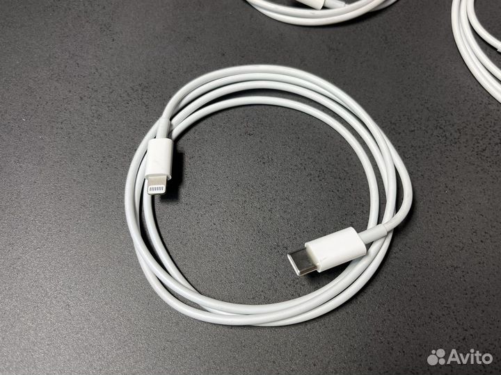 Кабели Apple Lightning USB Type-C