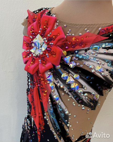 Купальник для художественной гимнастики