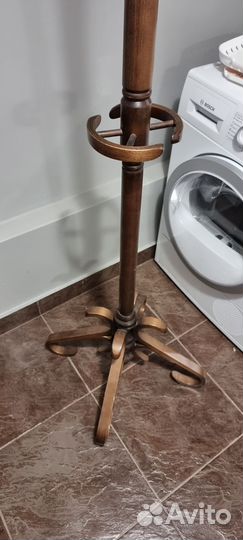 Вешалка для одежды напольная деревянная