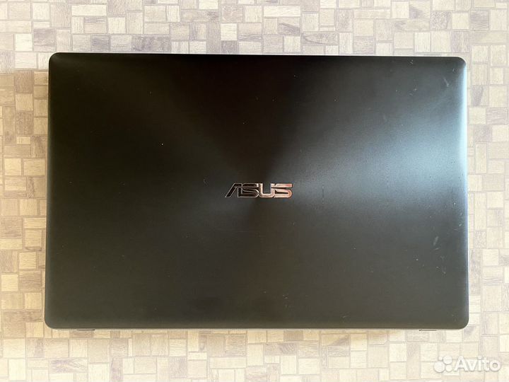 Ноутбук asus