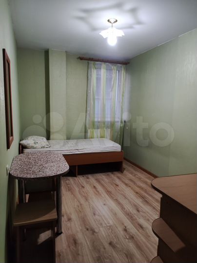 Комната 12 м² в 3-к., 1/2 эт.