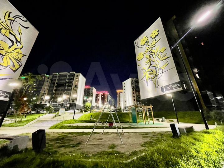 2-к. квартира, 40 м², 1/9 эт.