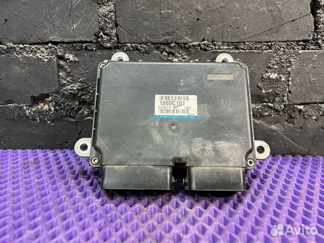 Блок электронный Mitsubishi Outlander GG2W-0100934