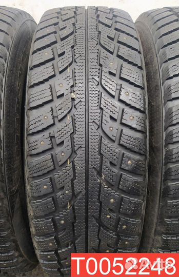 Marshal I'Zen RV Stud KC16 215/70 R16 100T