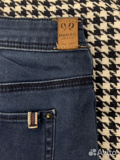 Джинсы mango