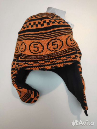 Шапка kerry. С козырьком и на застежке. р54