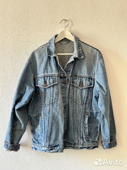 Джинсовая куртка