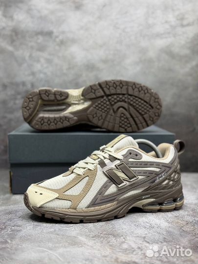 Кроссовки New Balance 1906r бежево-коричневый