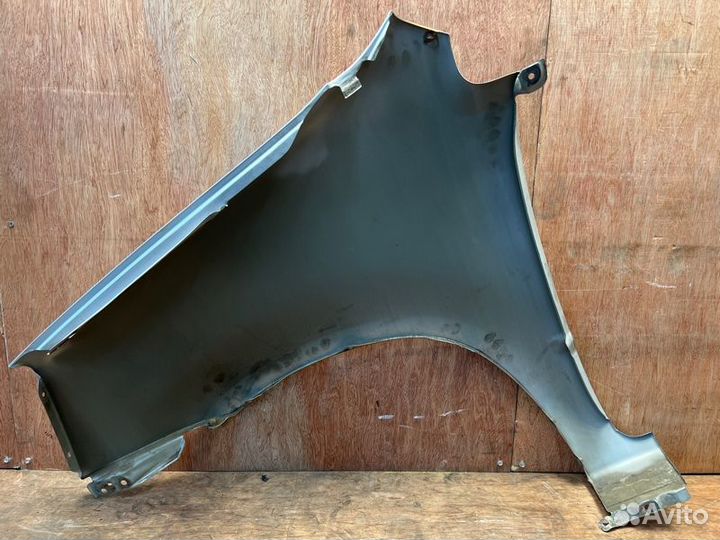 Крыло переднее правое Honda Capa GA4 D15B 2000