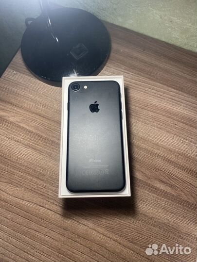 iPhone 7, 32 ГБ