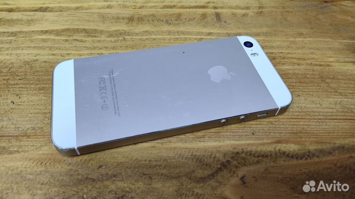 iPhone 5S, 16 ГБ