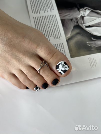 Аппаратный педикюр