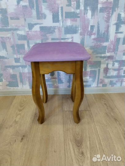 Табурет мягкий