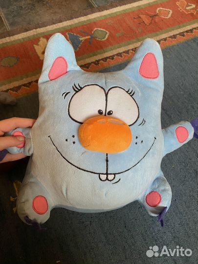 Плюшевый кот